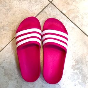 Kids Adidas flip flops Size 5 Pink slides